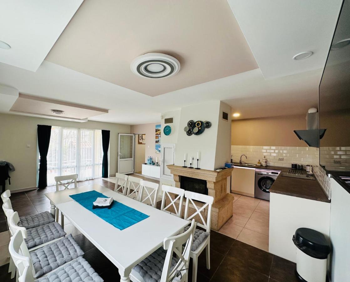 בלצ'יק Villa Holiday מראה חיצוני תמונה