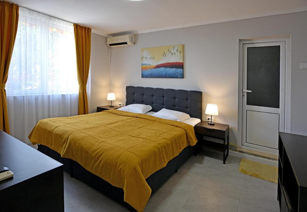 בלצ'יק Villa Holiday מראה חיצוני תמונה